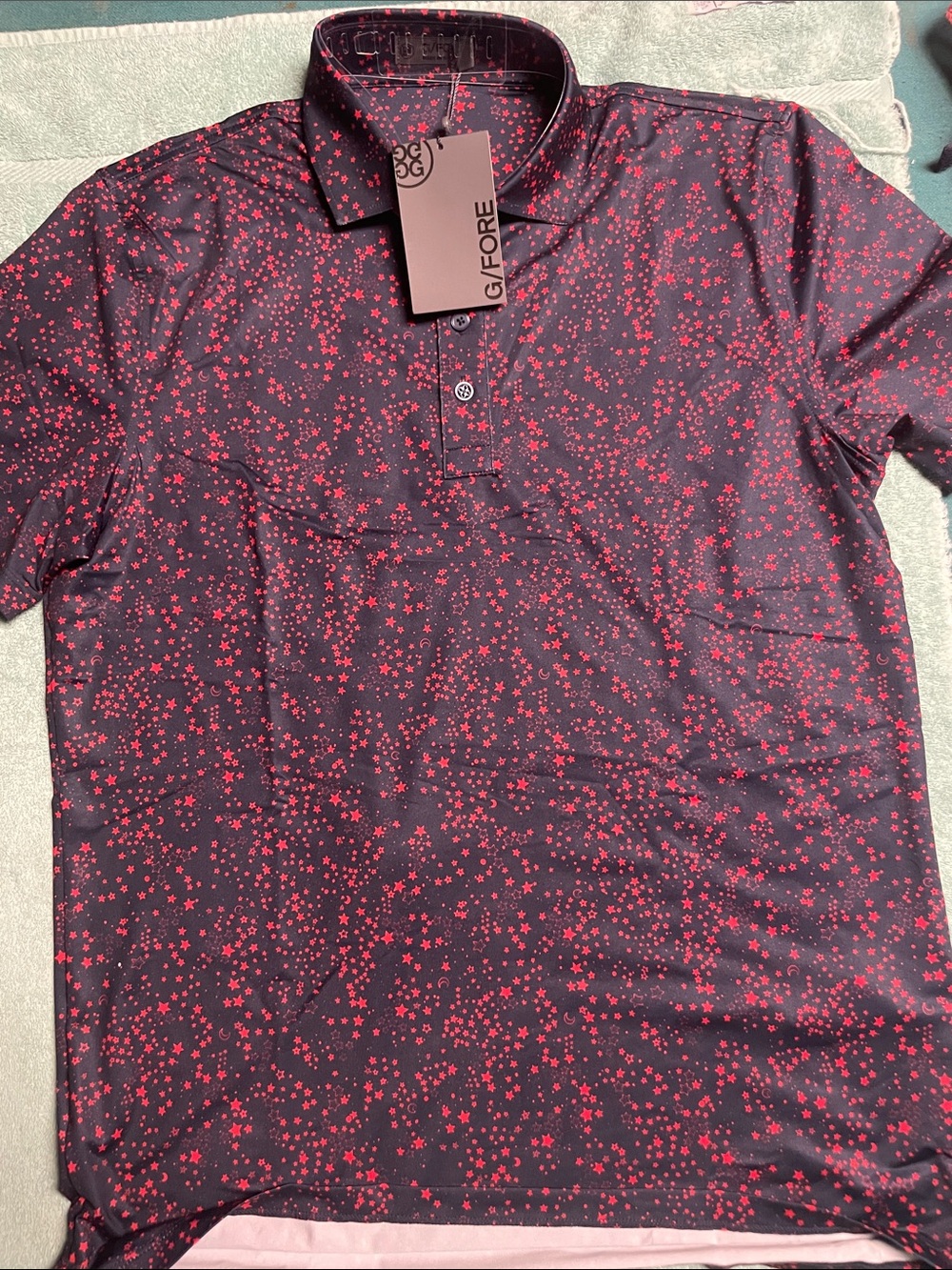 G/FORE Performance Polo Red Star Print - Picture 3 of 8